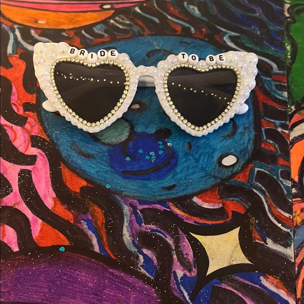 Bride To Be Heart Sunglasses with White and Black Accents